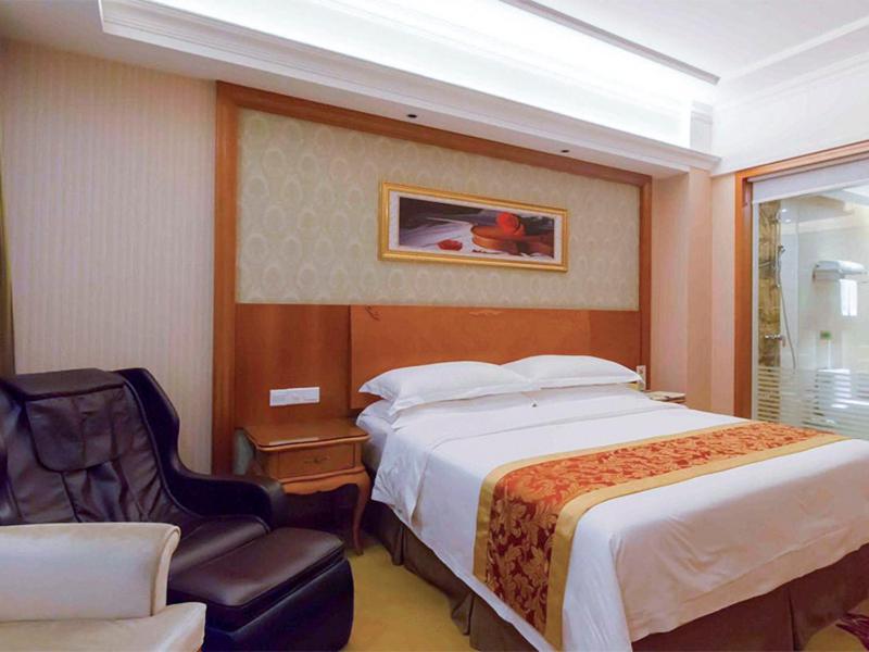 שנטאו Vienna Hotel Chaoyang High-Speed Train Station מראה חיצוני תמונה